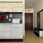 Summer Breeze 406 Sunny * ساني بيتش