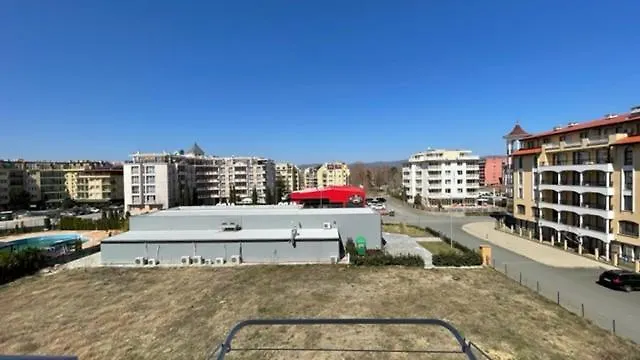 Summer Breeze 406 Sunny