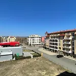 Апартамент Summer Breeze 406 Sunny Слънчев бряг