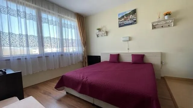 Апартамент Summer Breeze 406 Sunny Слънчев бряг